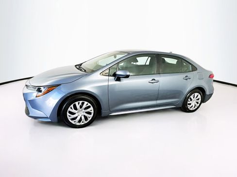 Used 2021 Toyota Corolla LE w/ Carpet Mat Package (TMS) FWD image 4