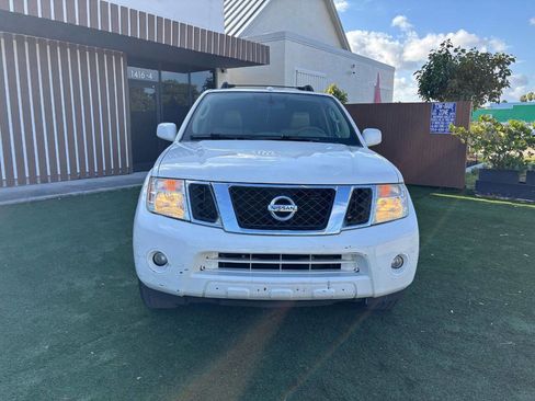 Used 2011 Nissan Pathfinder LE w/ Navigation Pkg AWD/4WD image 28