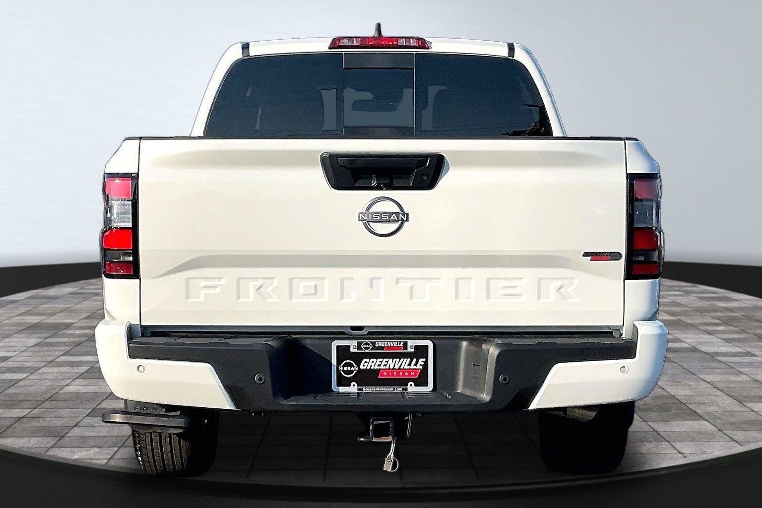 Certified 2025 Nissan Frontier SV RWD image 5