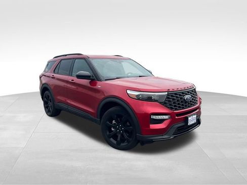 Used 2024 Ford Explorer ST-Line w/ Class IV Trailer Tow Package AWD/4WD image 8