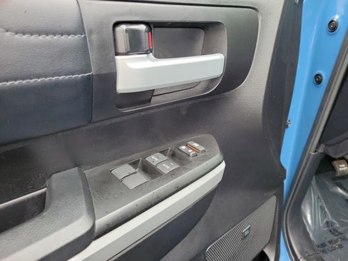 Used 2021 Toyota Tundra Limited w/ Limited Premium Package image 18