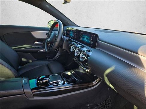 Used 2020 Mercedes-Benz A 220 image 18