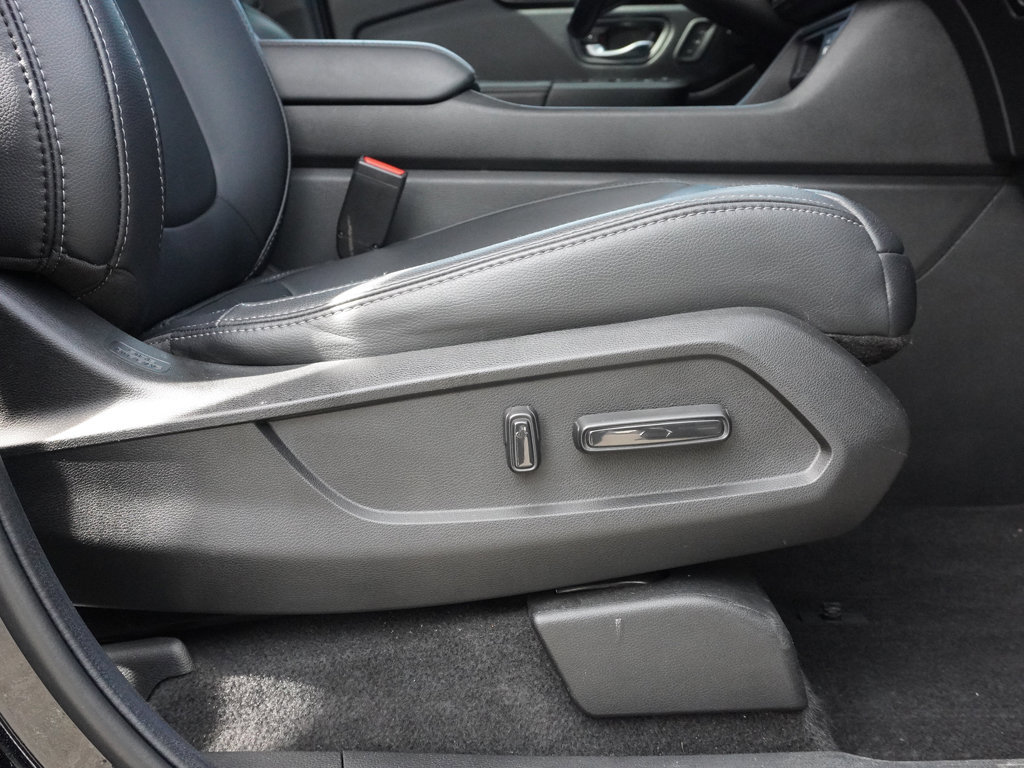 Used 2024 Honda Pilot Touring image 29