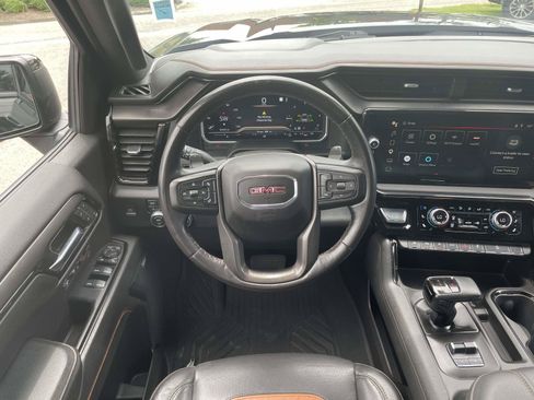 Used 2023 GMC Sierra 1500 AT4 w/ AT4 Premium Package AWD/4WD image 2