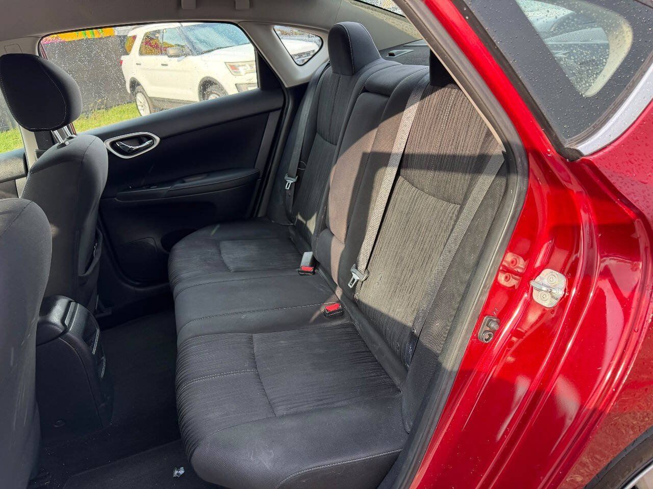 Used 2017 Nissan Sentra SV FWD image 31