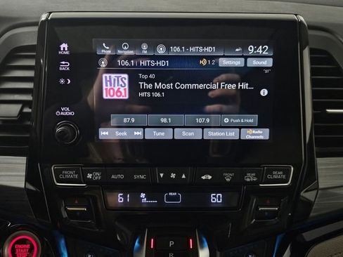 Used 2023 Honda Odyssey Elite image 36