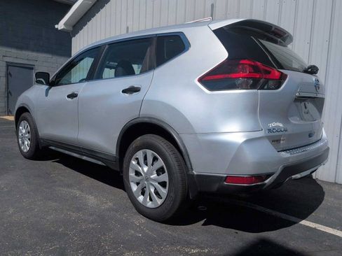 Used 2018 Nissan Rogue S AWD/4WD image 11
