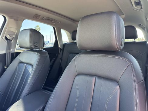 Used 2024 Audi Q5 2.0T Premium image 23