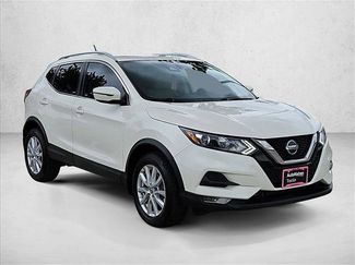 Used 2021 Nissan Rogue Sport SV video 3
