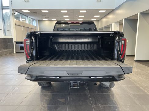 Used 2024 GMC Sierra 2500 AT4 w/ AT4 Premium Plus Package AWD/4WD image 41