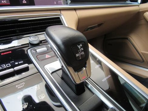 Used 2019 Porsche Panamera 4 image 46