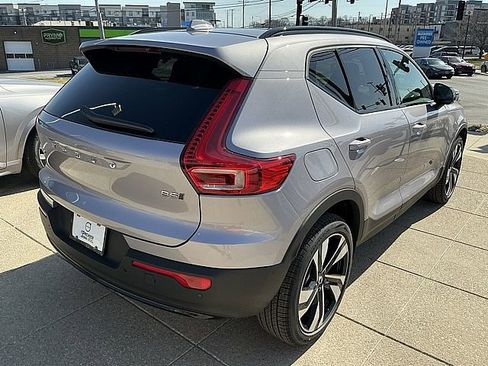 New 2026 Volvo XC40 B5 Plus w/ Climate Package image 6
