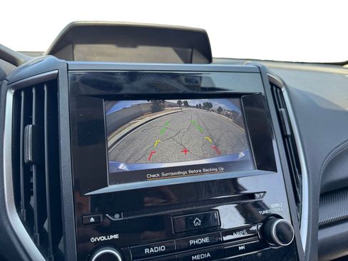 Used 2019 Subaru Crosstrek 2.0i Premium w/ Eyesight System image 14