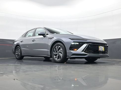 New 2026 Hyundai Sonata Blue FWD image 23