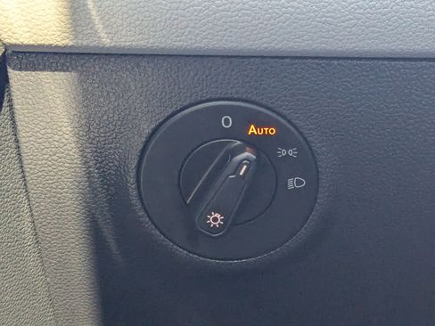 Used 2023 Volkswagen Taos S image 31