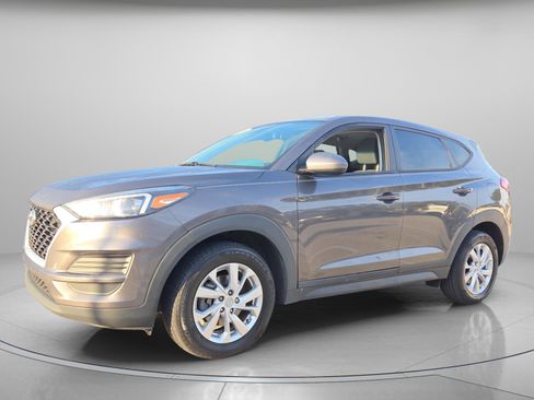 Used 2020 Hyundai Tucson SE w/ Cargo Package image 3