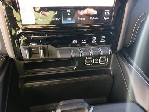 Used 2024 RAM 2500 Rebel w/ Towing Technology Group image 54