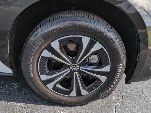 Used 2024 Toyota bZ4X FWD image 11