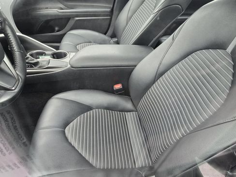 Used 2022 Toyota Camry SE FWD image 20