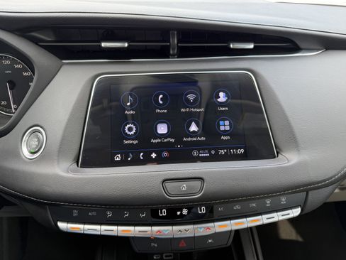 Used 2023 Cadillac XT4 Premium Luxury image 21