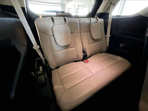 Used 2023 Ford Explorer Limited image 17