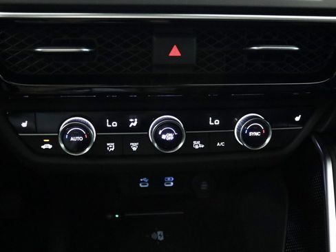 Certified 2025 Acura ADX AWD image 20