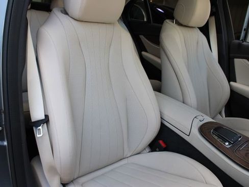 Used 2023 Mercedes-Benz E 450 4MATIC Sedan w/ Premium Package image 14
