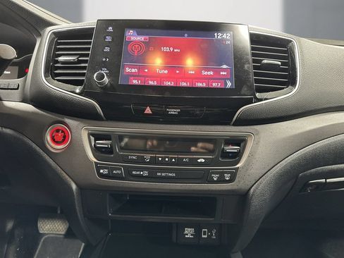 Used 2021 Honda Ridgeline Sport image 19