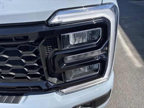 New 2025 Ford F250 Lariat w/ Lariat Ultimate Package image 10
