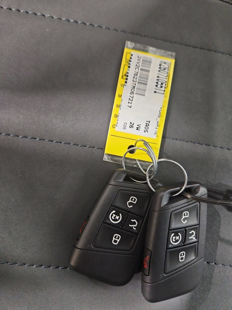 Certified 2026 Volkswagen Taos SE AWD/4WD image 27
