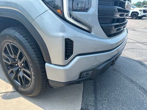 Used 2025 GMC Sierra 1500 Elevation w/ Elevation Premium Package AWD/4WD image 13