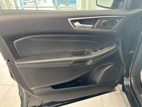 Used 2024 Ford Edge Titanium w/ Equipment Group 301A image 11