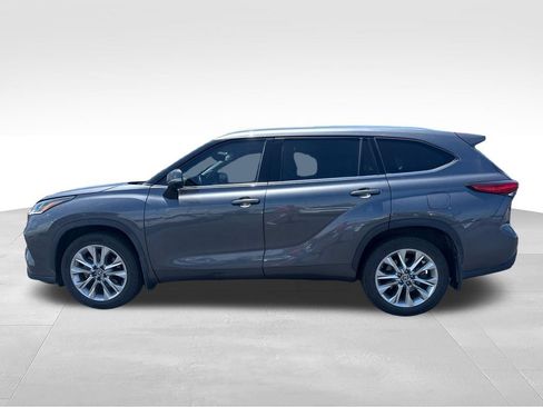 Used 2020 Toyota Highlander Limited AWD/4WD image 3