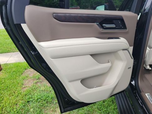 New 2026 GMC Yukon Denali w/ Denali Reserve Package RWD image 30
