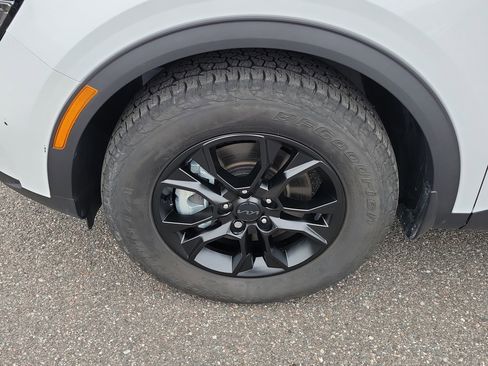 Certified 2025 Kia Sportage X-Pro Prestige image 40