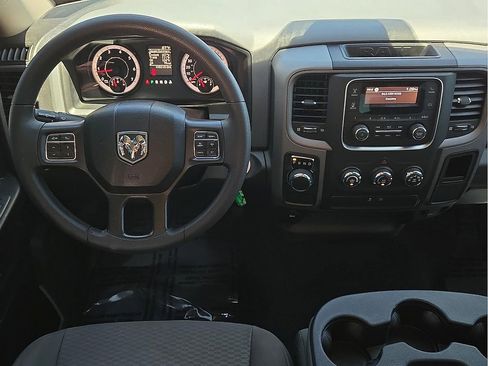 Used 2020 RAM 1500 Tradesman w/ Chrome Plus Package RWD image 9