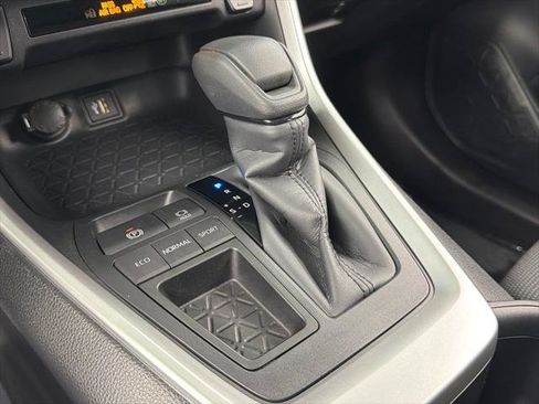 Certified 2025 Toyota RAV4 LE FWD image 29