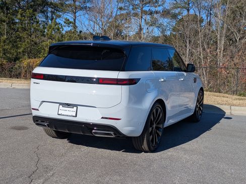 New 2025 Land Rover Range Rover Sport Dynamic SE image 5