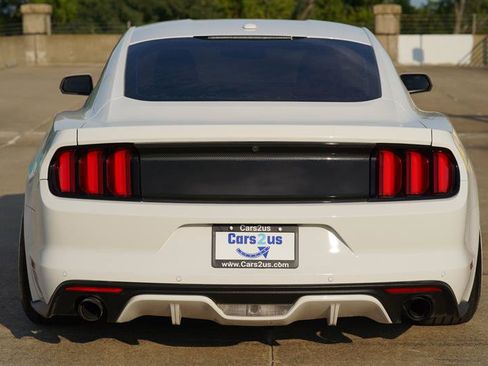 Used 2015 Ford Mustang Coupe RWD image 4