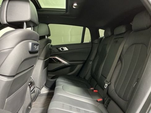 Used 2021 BMW X6 sDrive40i image 26