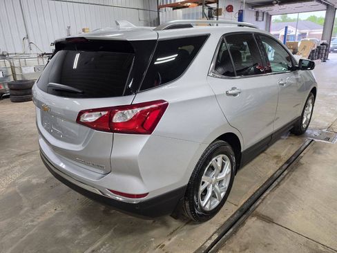 Used 2021 Chevrolet Equinox Premier w/ LPO, Floor Liner Package AWD/4WD image 8