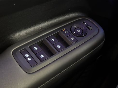 Used 2025 Hyundai Santa Fe Calligraphy FWD image 13