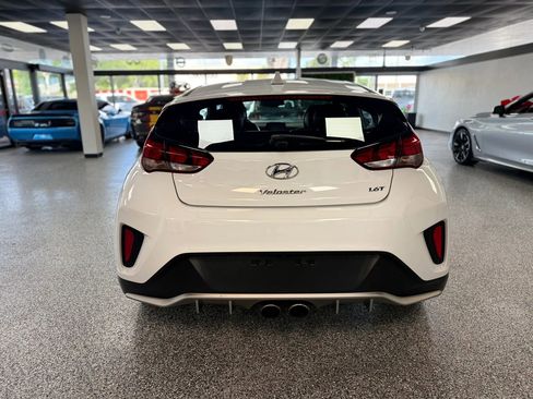 Used 2019 Hyundai Veloster Turbo image 4