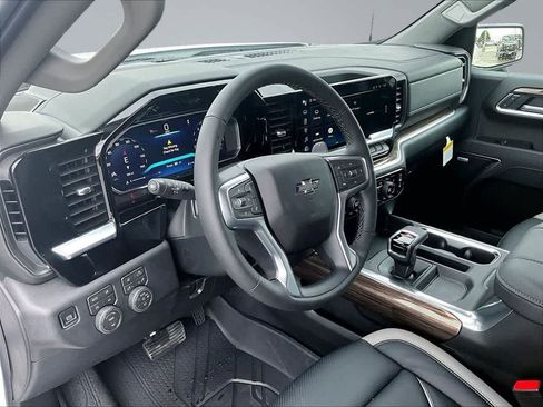 New 2026 Chevrolet Silverado 1500 RST w/ Dark Appearance Package AWD/4WD image 20