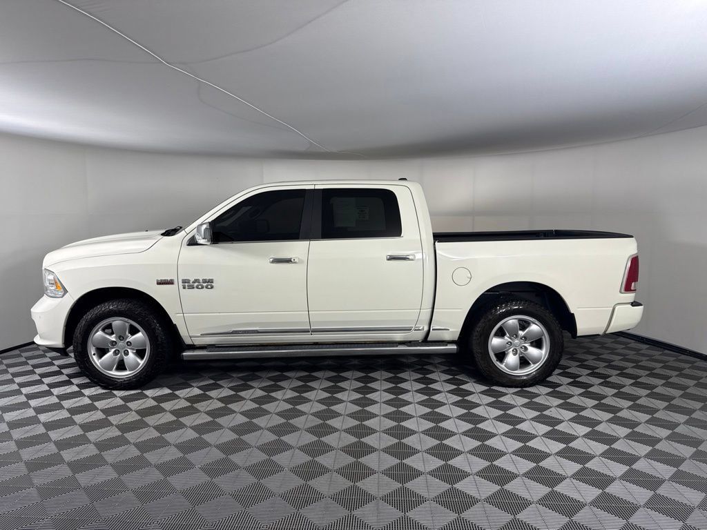 Used 2017 RAM 1500 Limited AWD/4WD image 2