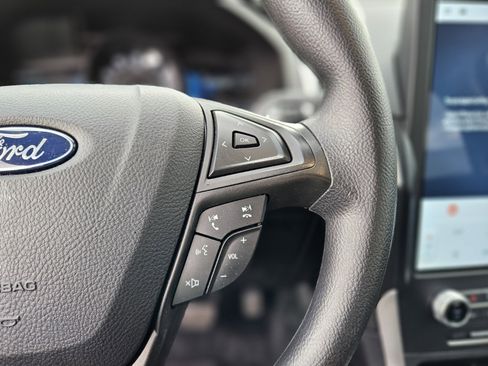 Certified 2024 Ford Edge SE w/ Black Appearance Package image 29