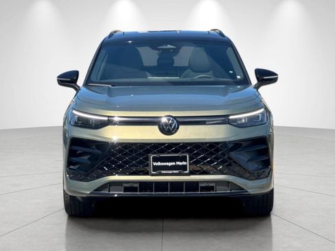New 2026 Volkswagen Tiguan SE R-Line AWD/4WD image 8
