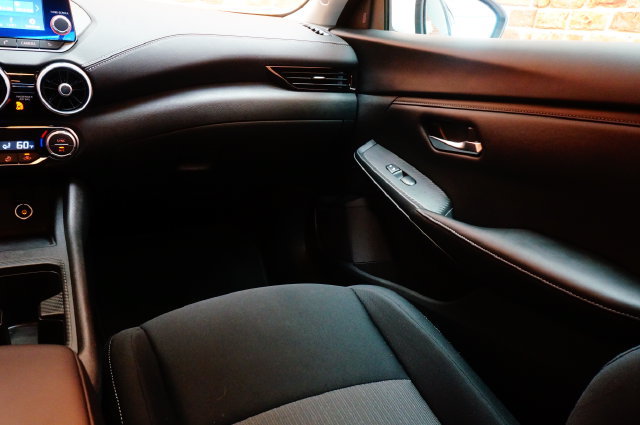 Certified 2023 Nissan Sentra SV w/ All-Weather Package FWD image 33