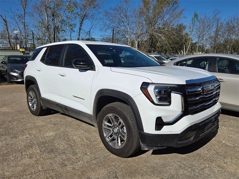 Used 2025 GMC Terrain Elevation image 2