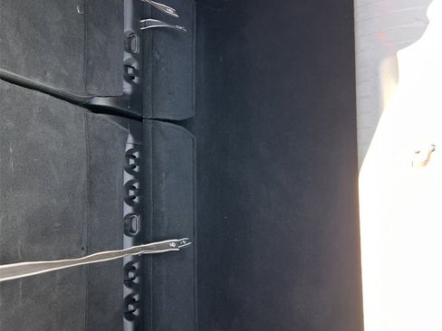 Used 2024 Chrysler Pacifica Touring-L image 11